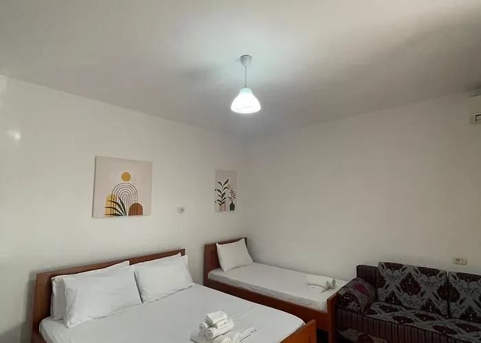 Rent Loren Ferienhaus Vlorë