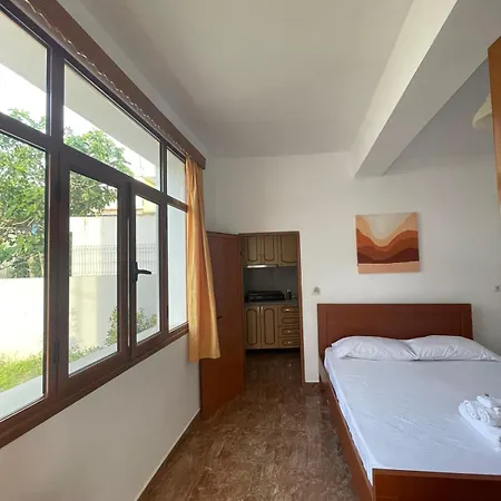 度假居 Rent Loren Vlorë