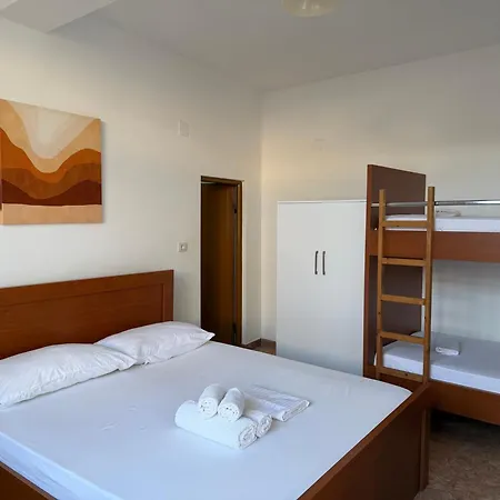 Rent Loren Holiday home