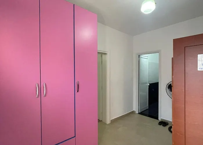 Rent Loren * Vlora